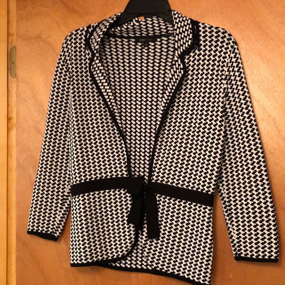 BCBG Maxazria Houndstooth Blazer with Tie